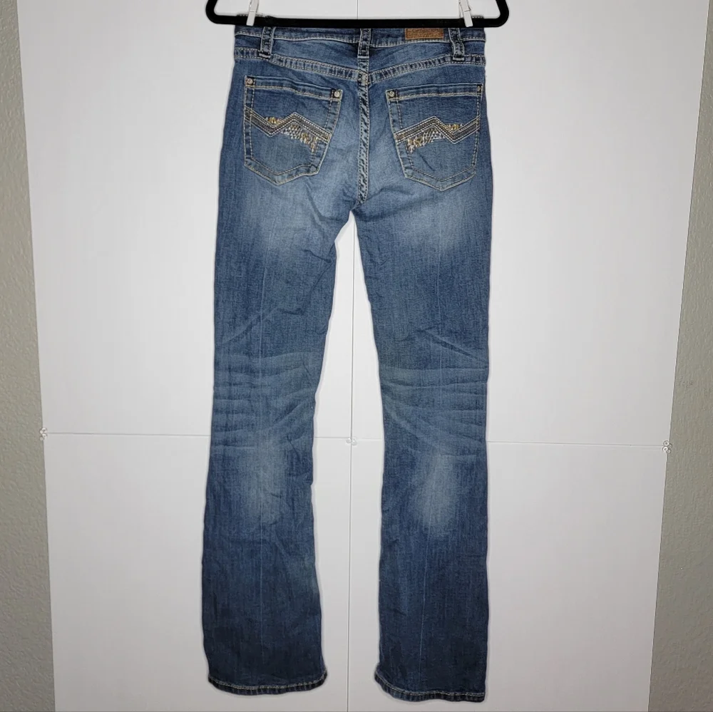 Shyanne Bootcut Jeans Size 28 Embellished Pocket Stretch Denim